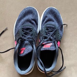 Nike flex contact shoes, women’s size 10